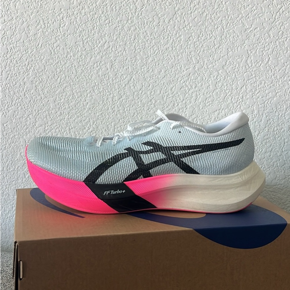 ASICS Meta speed edge sky Paris